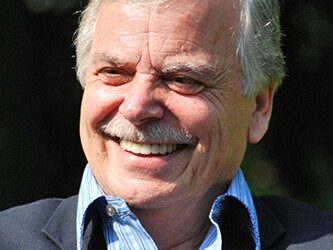 Onésimo Teotónio Almeida, um Almeida prestigiado no mundo